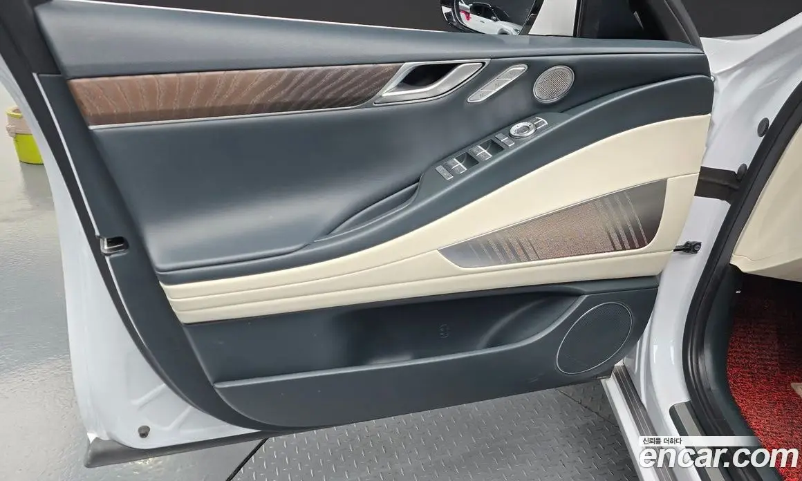 Genesis G80 2022 0.2 автомат (гидро), фото 13