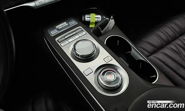 Genesis GV70 2021 2.5 автомат (гидро), миниатюра 9
