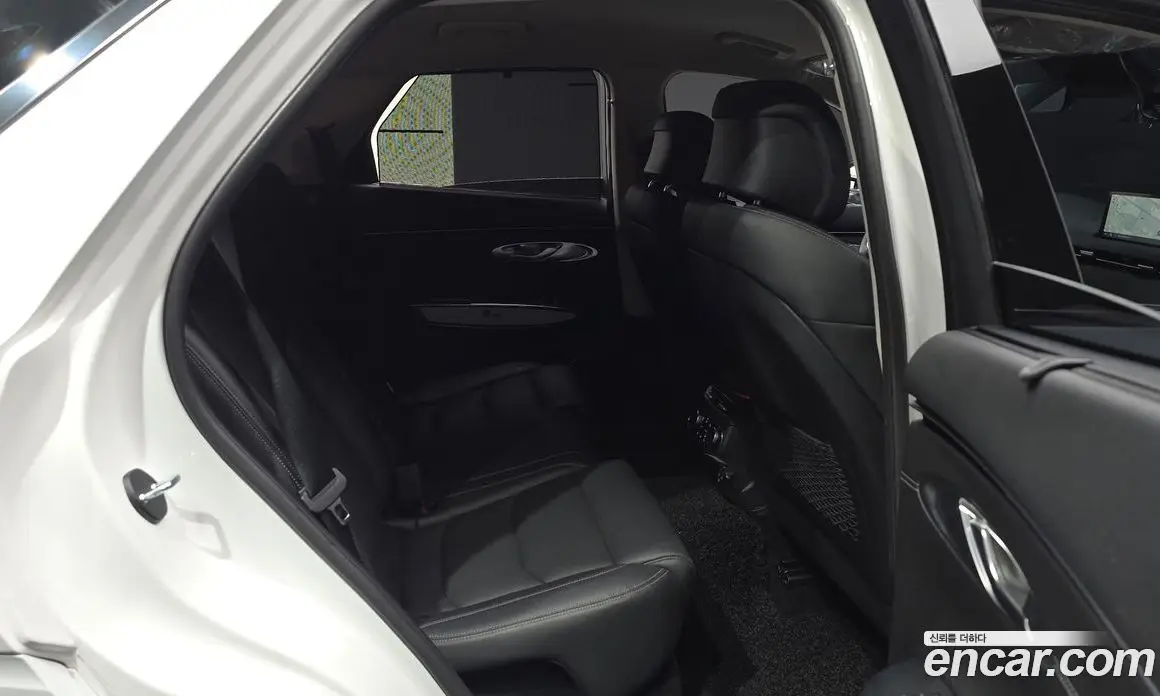 Genesis GV70 2023 2.5 автомат (гидро), фото 17