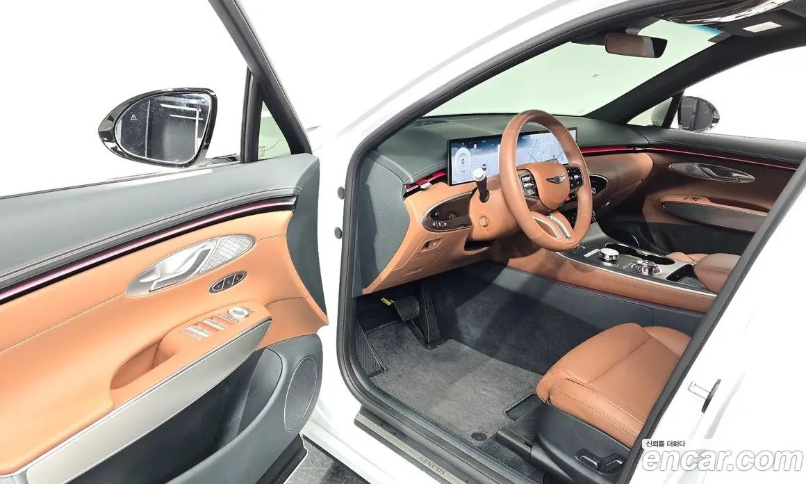 Genesis GV70 2025 2.5 автомат (гидро), фото 13