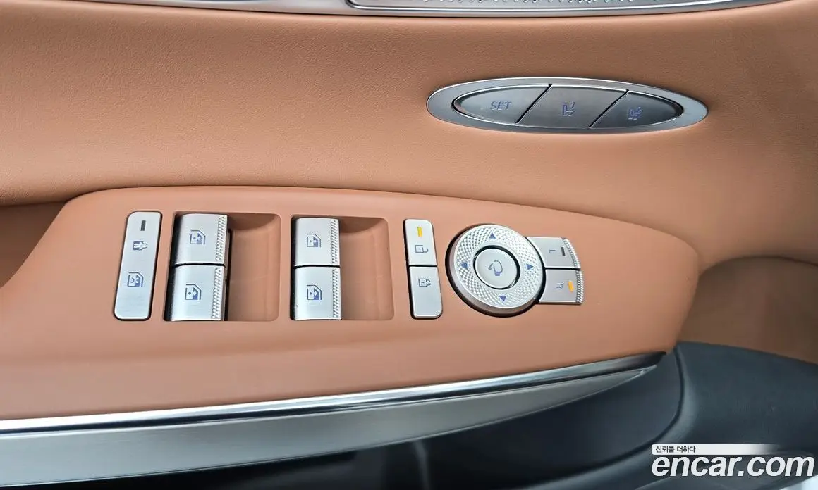 Genesis GV70 2025 2.5 автомат (гидро), фото 27