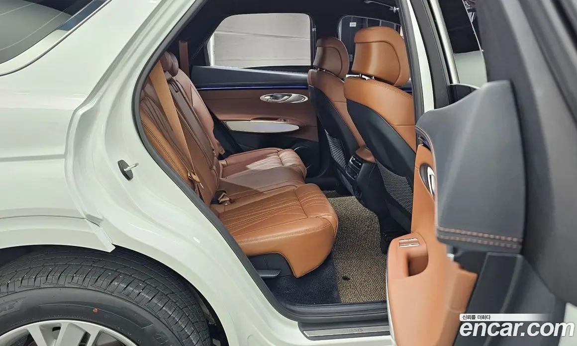 Genesis GV70 2025 2.5 автомат (гидро), фото 17