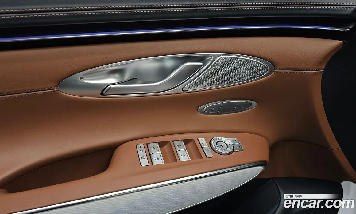 Genesis GV70 2025 2.5 автомат (гидро), фото 26
