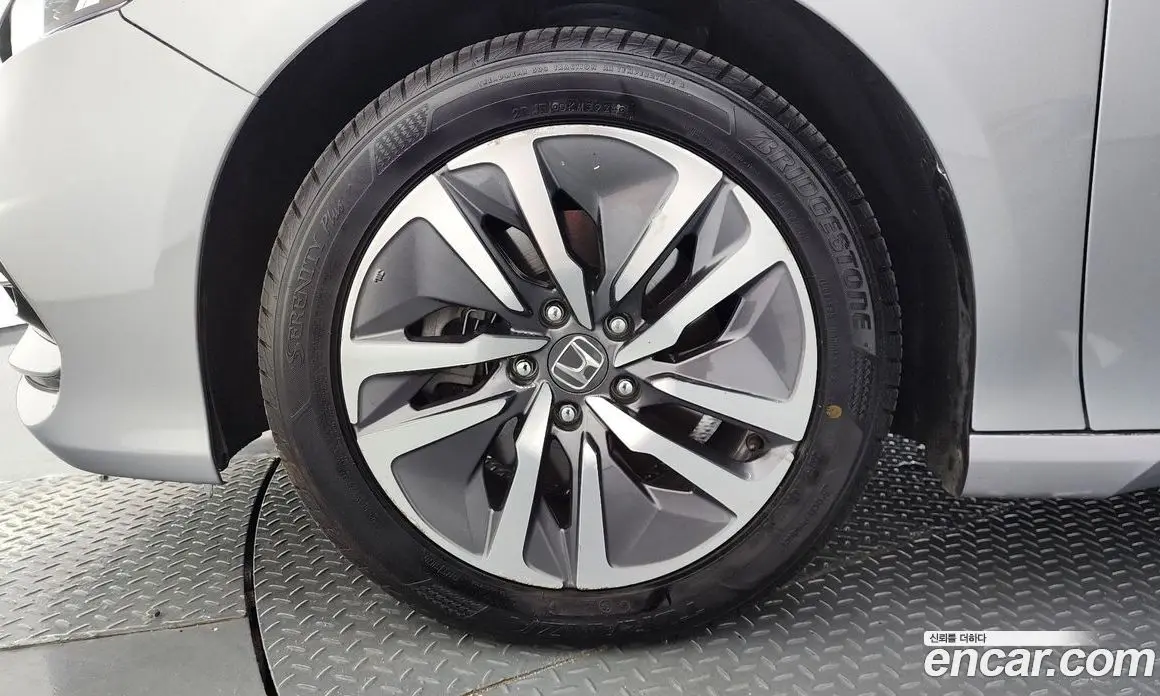 Honda Accord 2019 2.0 автомат (гидро), фото 5