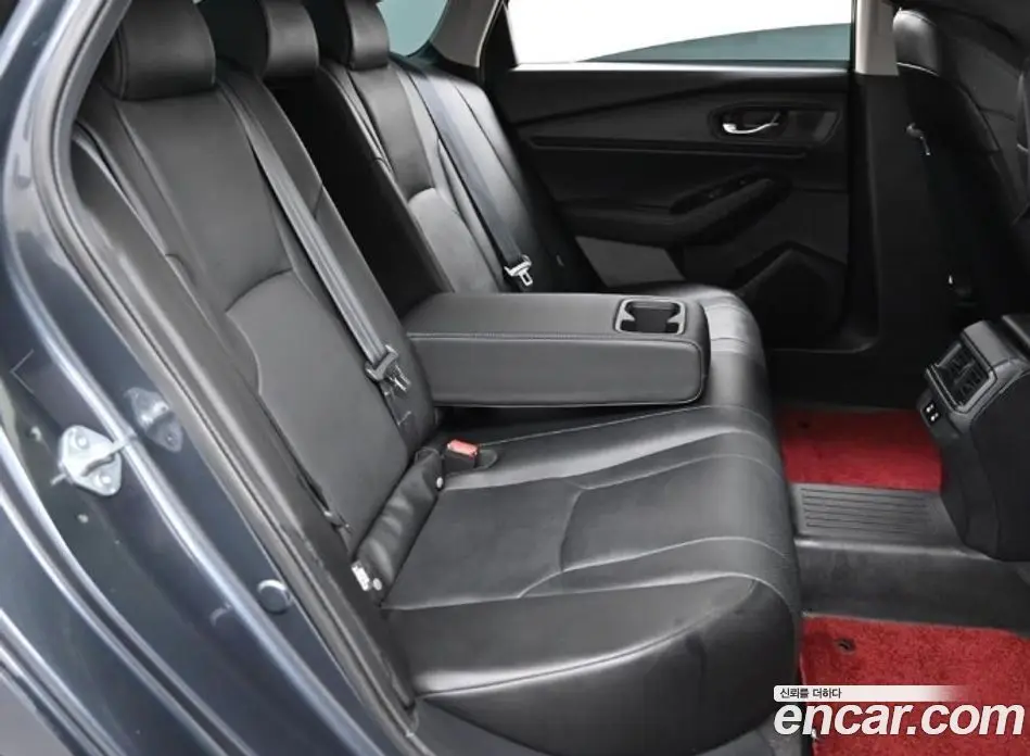 Honda Accord 2023 2.0 автомат (гидро), фото 14