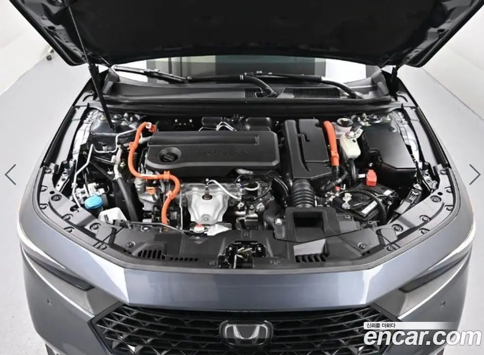 Honda Accord 2023 2.0 автомат (гидро), фото 6