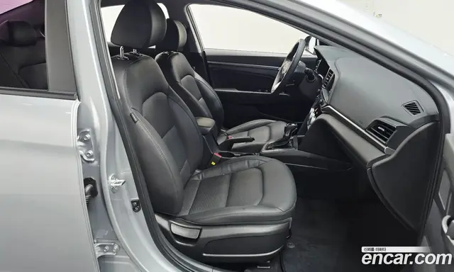 Hyundai Avante 2020 1.6 автомат (гидро), миниатюра 12