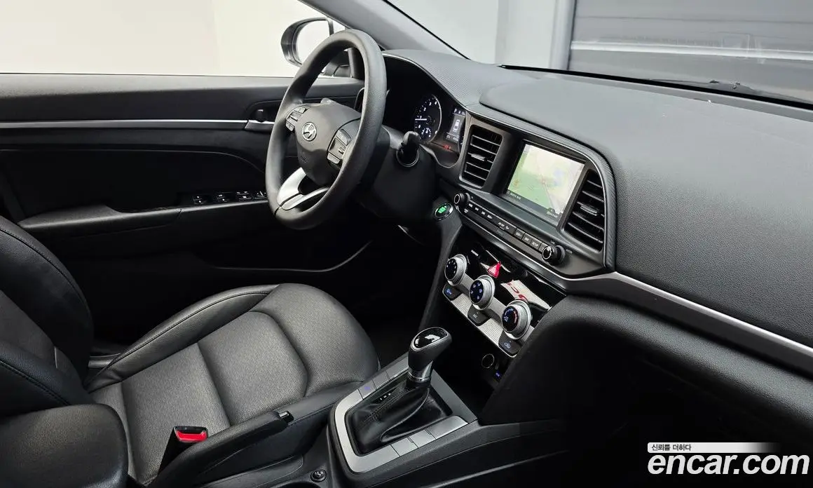Hyundai Avante 2020 1.6 автомат (гидро), фото 19