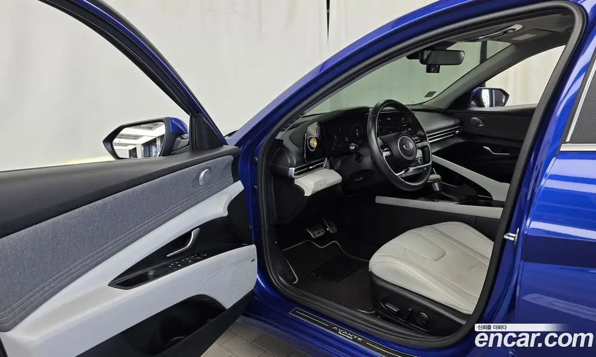 Hyundai Avante 2020 1.6 автомат (гидро), фото 13