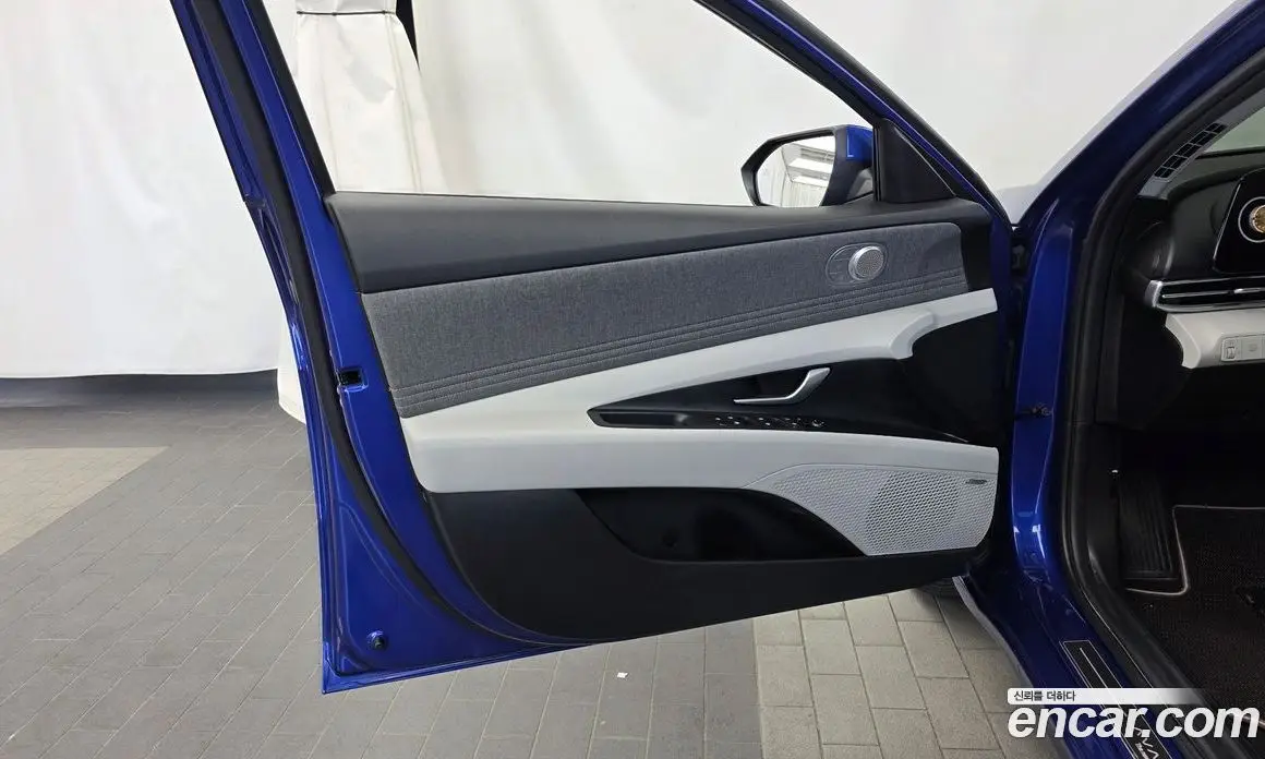 Hyundai Avante 2020 1.6 автомат (гидро), фото 14