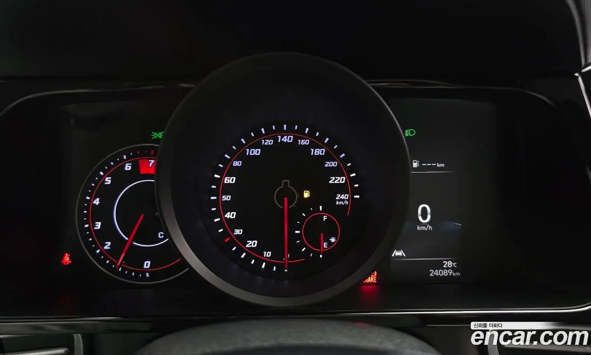 Hyundai Avante 2021 1.6 автомат (гидро), фото 11