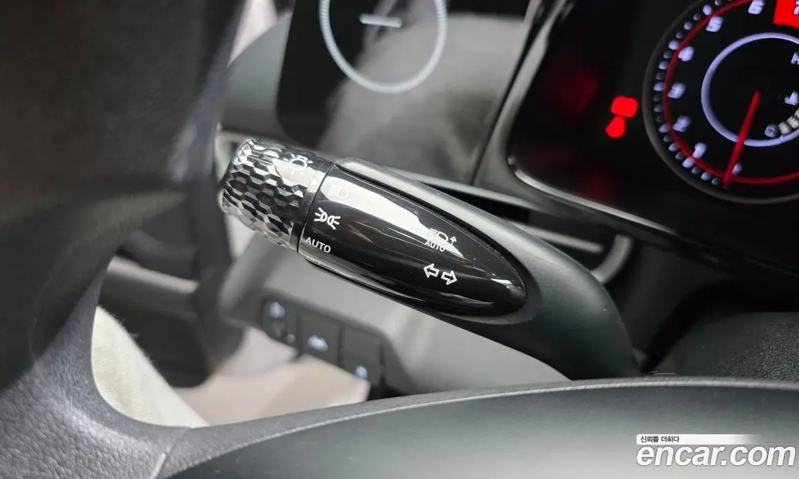 Hyundai Avante 2021 1.6 автомат (гидро), фото 21