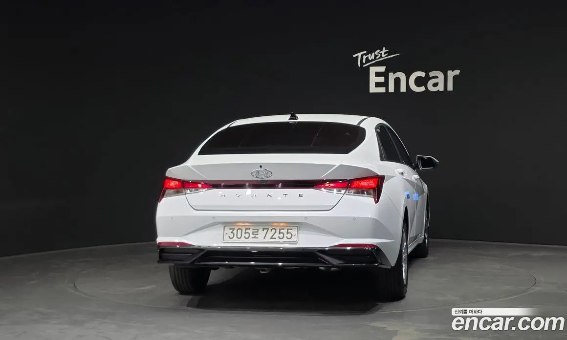 Hyundai Avante 2021 1.6 автомат (гидро), фото 4