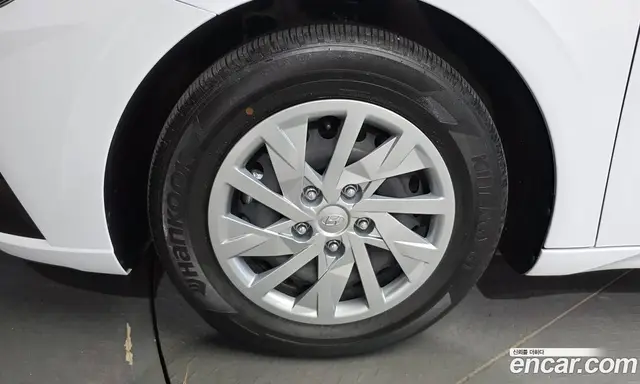 Hyundai Avante 2021 1.6 автомат (гидро), миниатюра 5