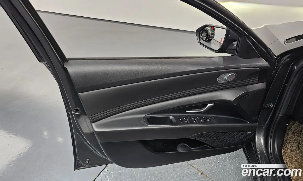 Hyundai Avante 2021 1.6 автомат (гидро), фото 14