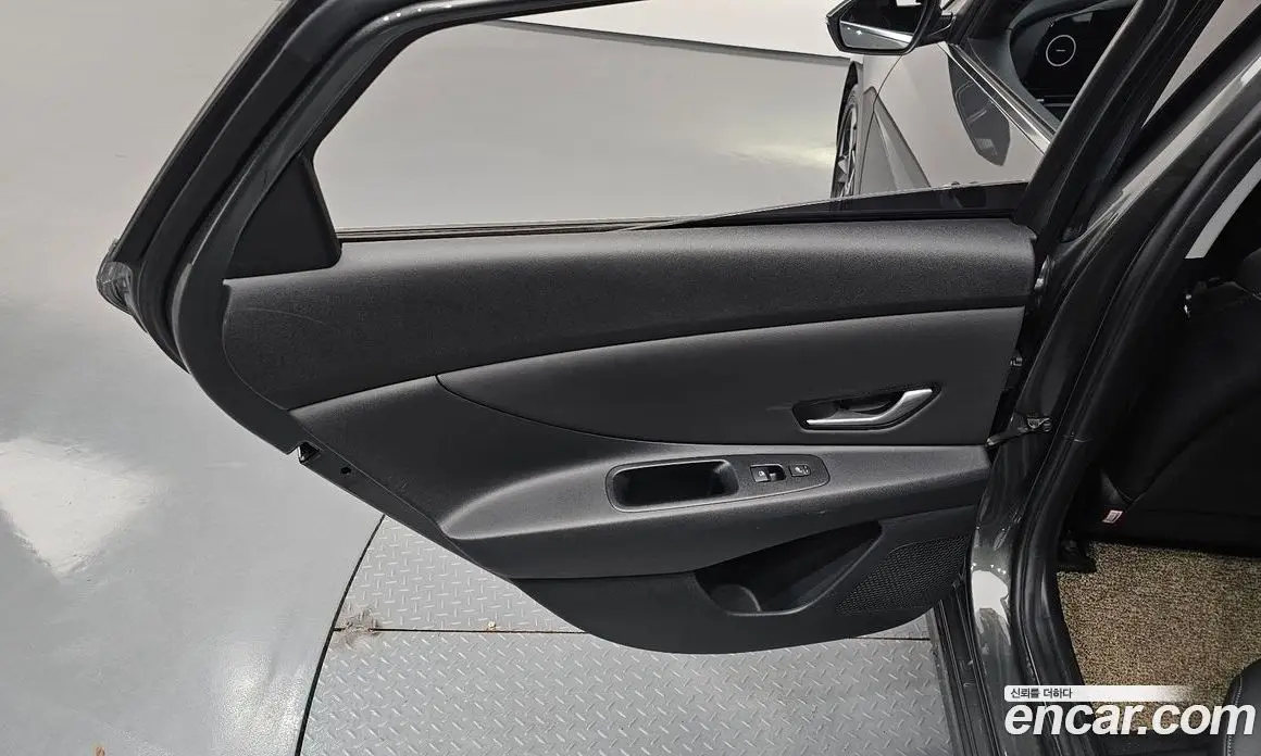 Hyundai Avante 2021 1.6 автомат (гидро), фото 15