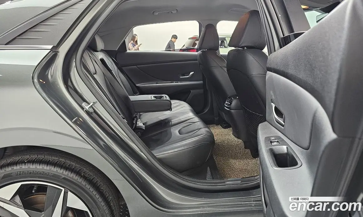 Hyundai Avante 2021 1.6 автомат (гидро), фото 17