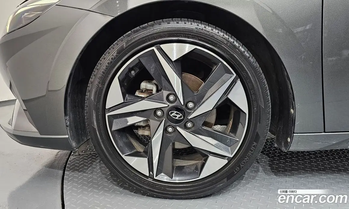 Hyundai Avante 2021 1.6 автомат (гидро), фото 5