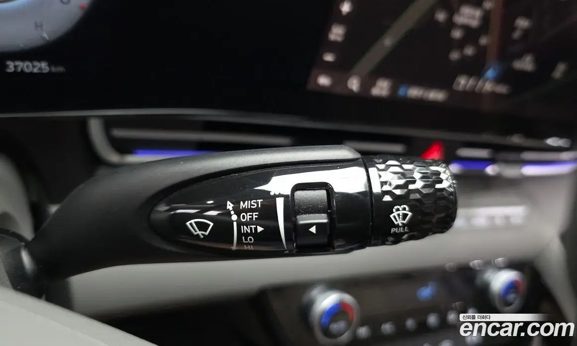 Hyundai Avante 2022 1.6 автомат (гидро), фото 27