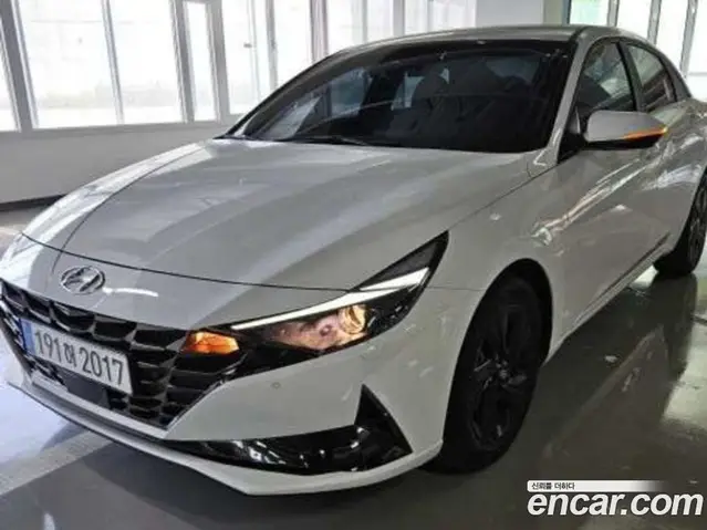 Hyundai Avante 2022 1.6 автомат (гидро), миниатюра 2