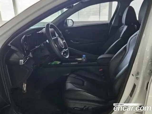 Hyundai Avante 2022 1.6 автомат (гидро), миниатюра 4