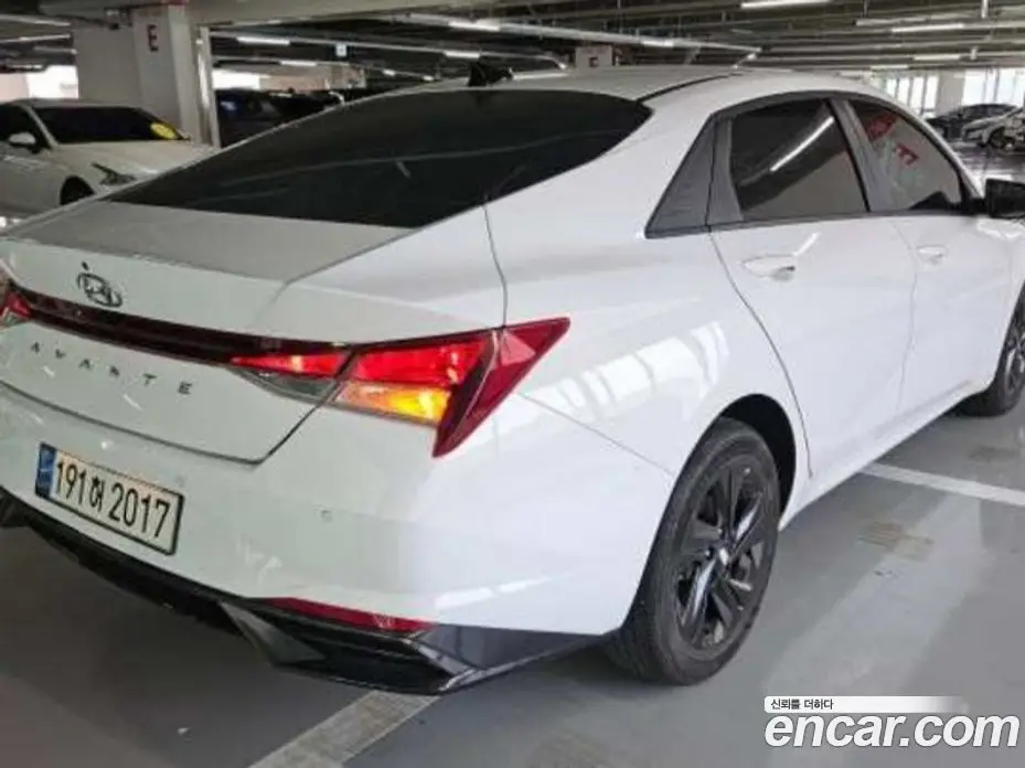Hyundai Avante 2022 1.6 автомат (гидро), фото 6