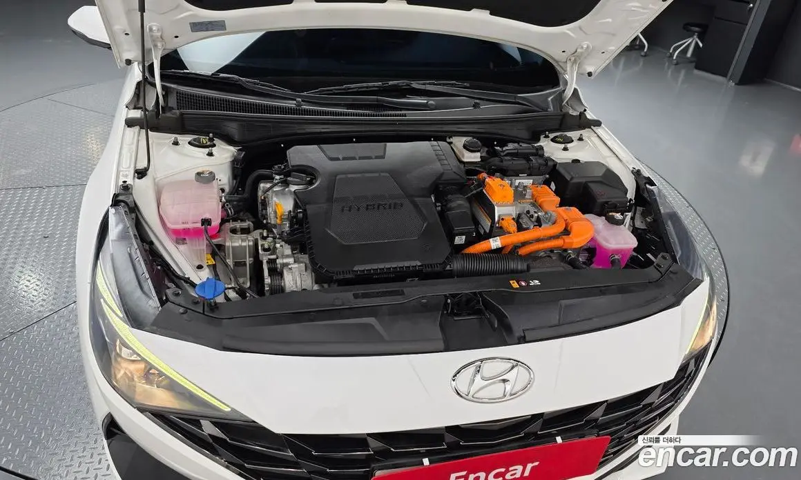 Hyundai Avante 2023 1.6 автомат (гидро), фото 6