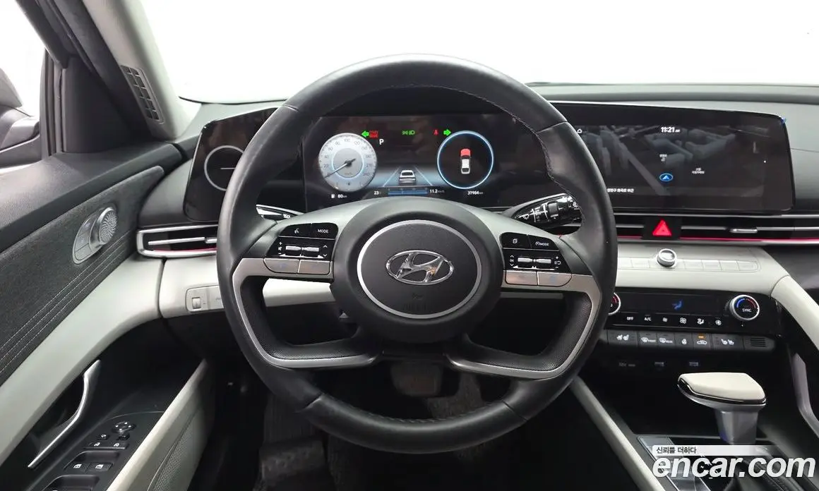 Hyundai Avante 2023 1.6 автомат (гидро), фото 19