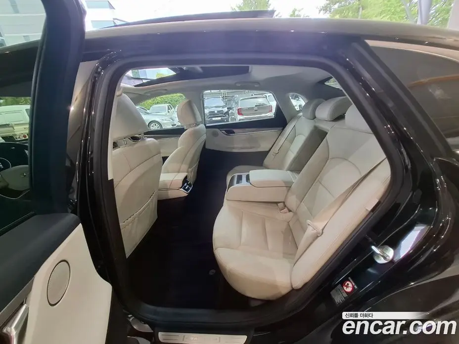 Hyundai Grandeur 2022 2.5 автомат (гидро), фото 18