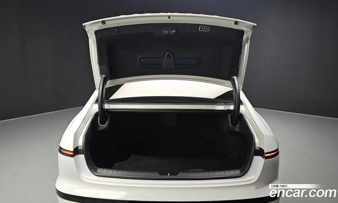 Hyundai Grandeur 2023 2.5 автомат (гидро), фото 26
