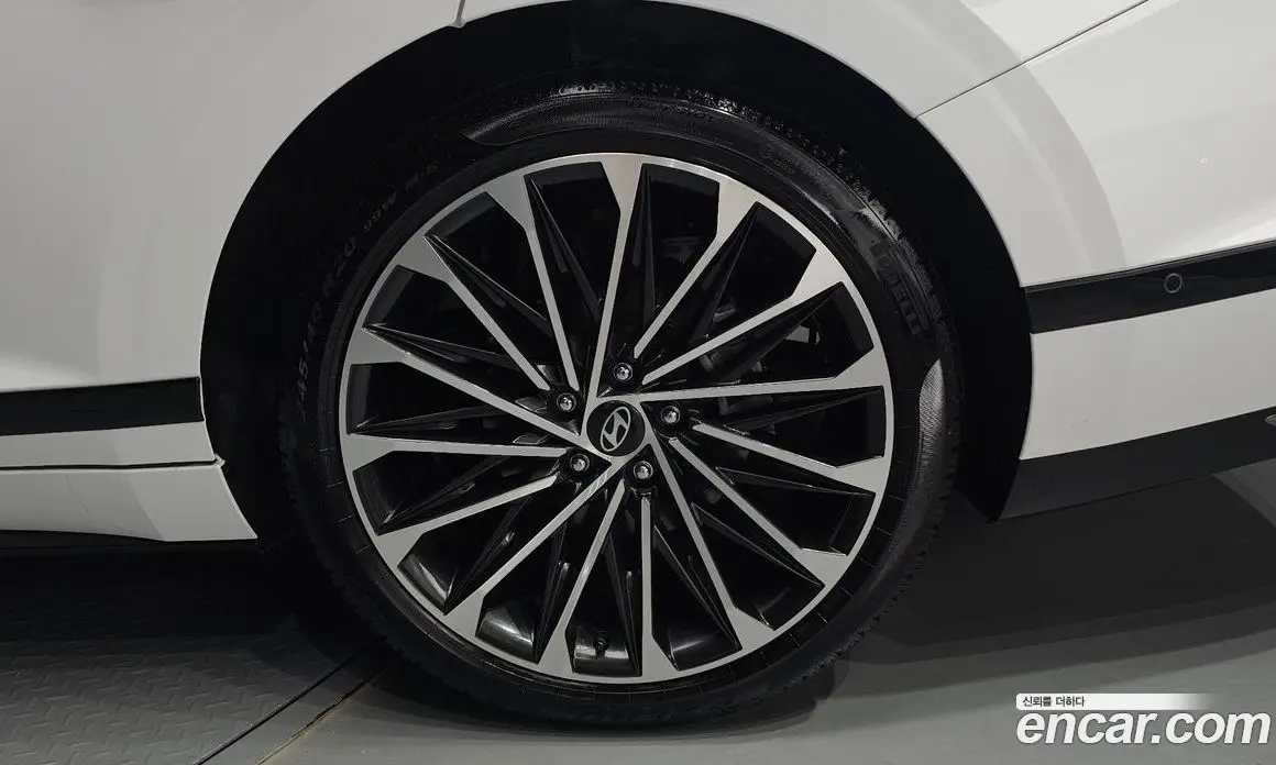 Hyundai Grandeur 2023 2.5 автомат (гидро), фото 7