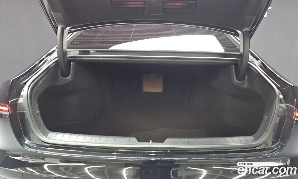 Hyundai Grandeur 2024 2.5 автомат (гидро), фото 26