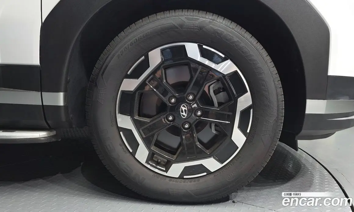 Hyundai Santa Fe 2023 2.5 автомат (гидро), фото 5