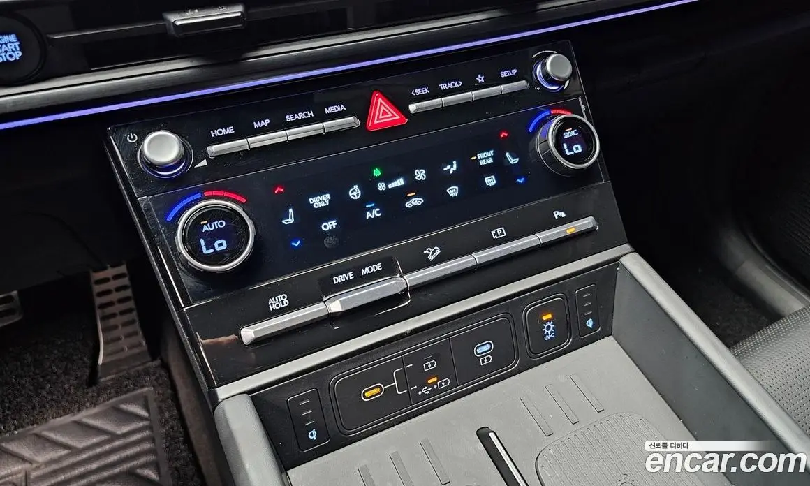 Hyundai Santa Fe 2024 1.6 автомат (гидро), фото 23