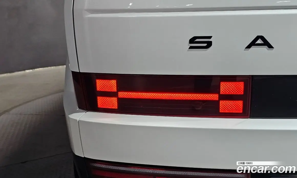 Hyundai Santa Fe 2024 1.6 автомат (гидро), фото 9