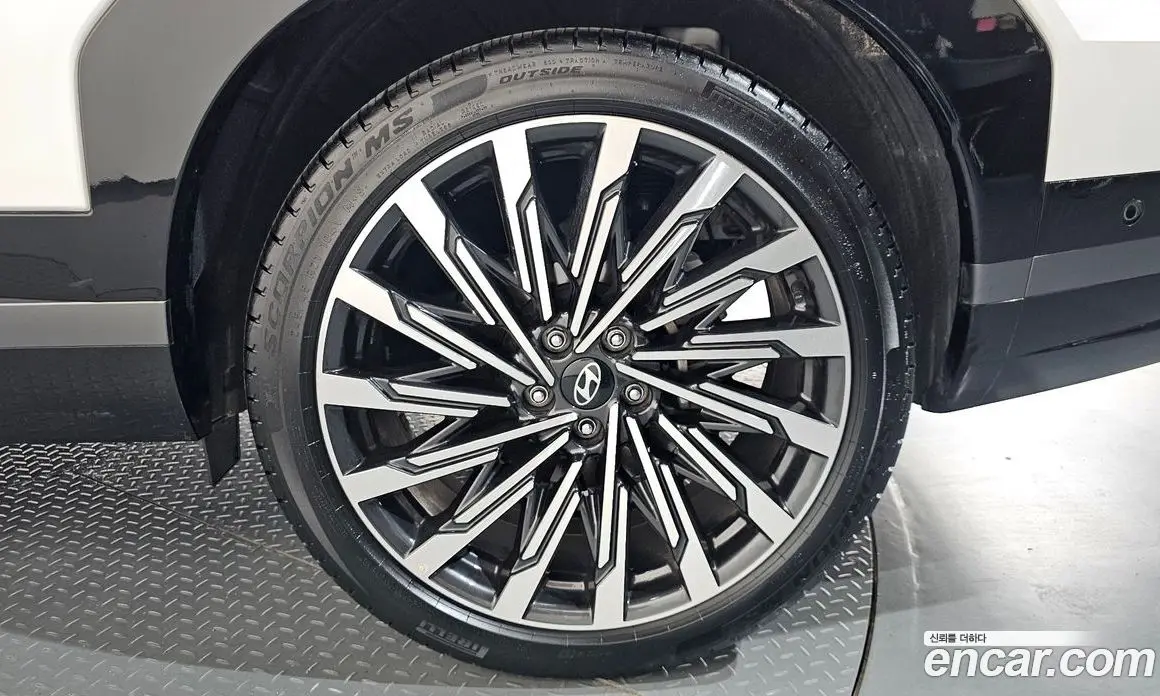 Hyundai Santa Fe 2024 2.5 автомат (гидро), фото 7