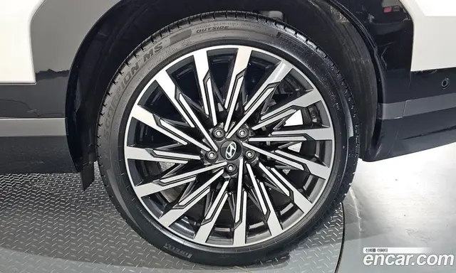 Hyundai Santa Fe 2024 2.5 автомат (гидро), миниатюра 7