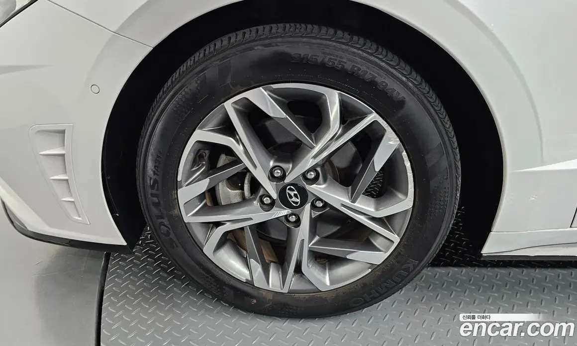 Hyundai Sonata 2021 1.6 автомат (гидро), фото 5