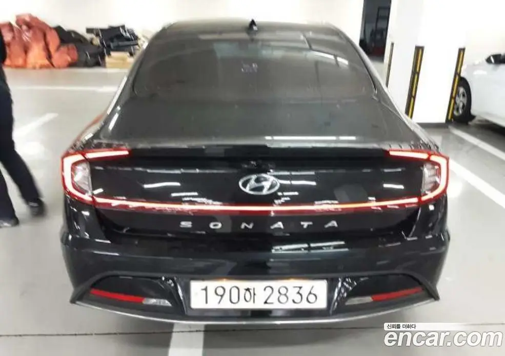 Hyundai Sonata 2023 2.0 автомат (гидро), фото 3
