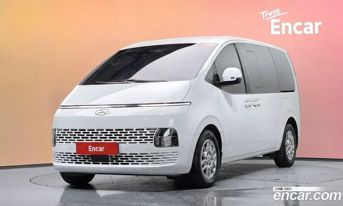 Hyundai Staria 2023 3.5 автомат (гидро), фото 33