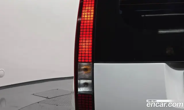 Hyundai Staria 2023 3.5 автомат (гидро), миниатюра 8