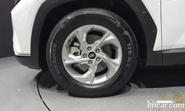 Hyundai Tucson 2023 2.0 автомат (гидро), миниатюра 5