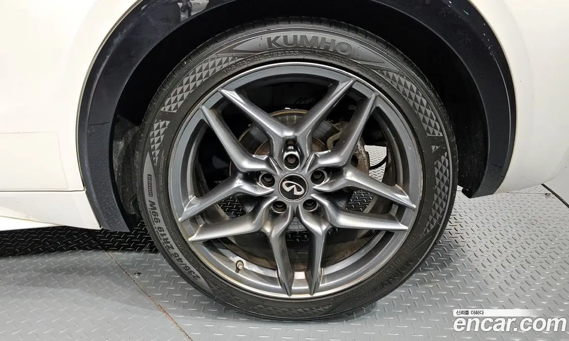 Infiniti Q30 2017 2.0 автомат (гидро), фото 7 Infiniti Q30 2017 2.0 автомат (гидро), фото 7
