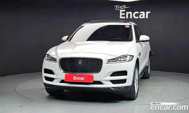 Jaguar F-Pace 2019 2.0 автомат (гидро), миниатюра 3