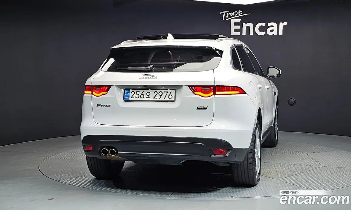 Jaguar F-Pace 2019 2.0 автомат (гидро), фото 4