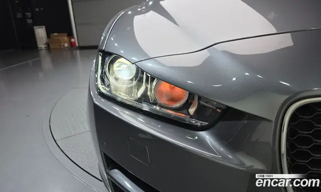 Jaguar XE 2018 2.0 автомат (гидро), миниатюра 8 Jaguar XE 2018 2.0 автомат (гидро), миниатюра 8