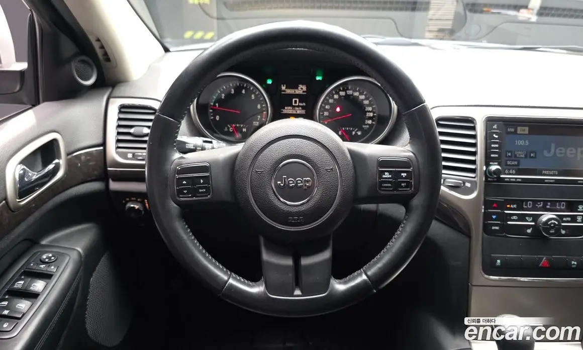 Jeep Cherokee 2011 3.6 автомат (гидро), фото 13