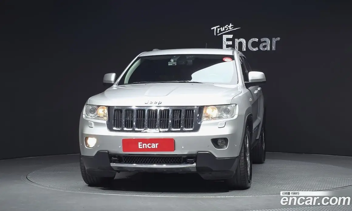Jeep Cherokee 2011 3.6 автомат (гидро), фото 3