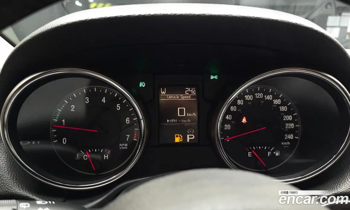 Jeep Cherokee 2011 3.6 автомат (гидро), фото 8