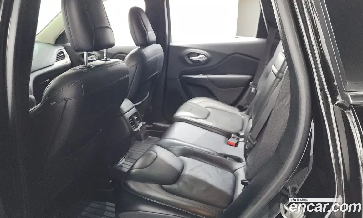 Jeep Cherokee 2016 2.4 автомат (гидро), фото 11